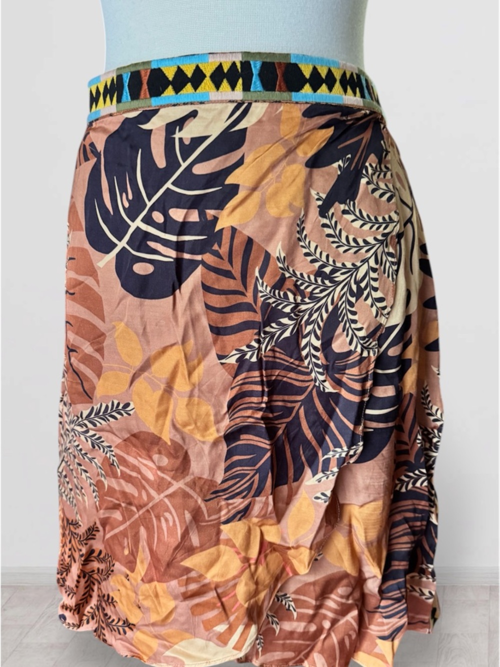 Anthropologie FARM Rio Brown and Black Tropical Print Isobel Mini Skirt - Picture 2 of 6